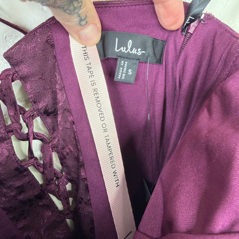 NEW Lulus Vasilia Plum Purple Satin Jacquard Full Tiered Corset Maxi Dress Small - Picture 10 of 11